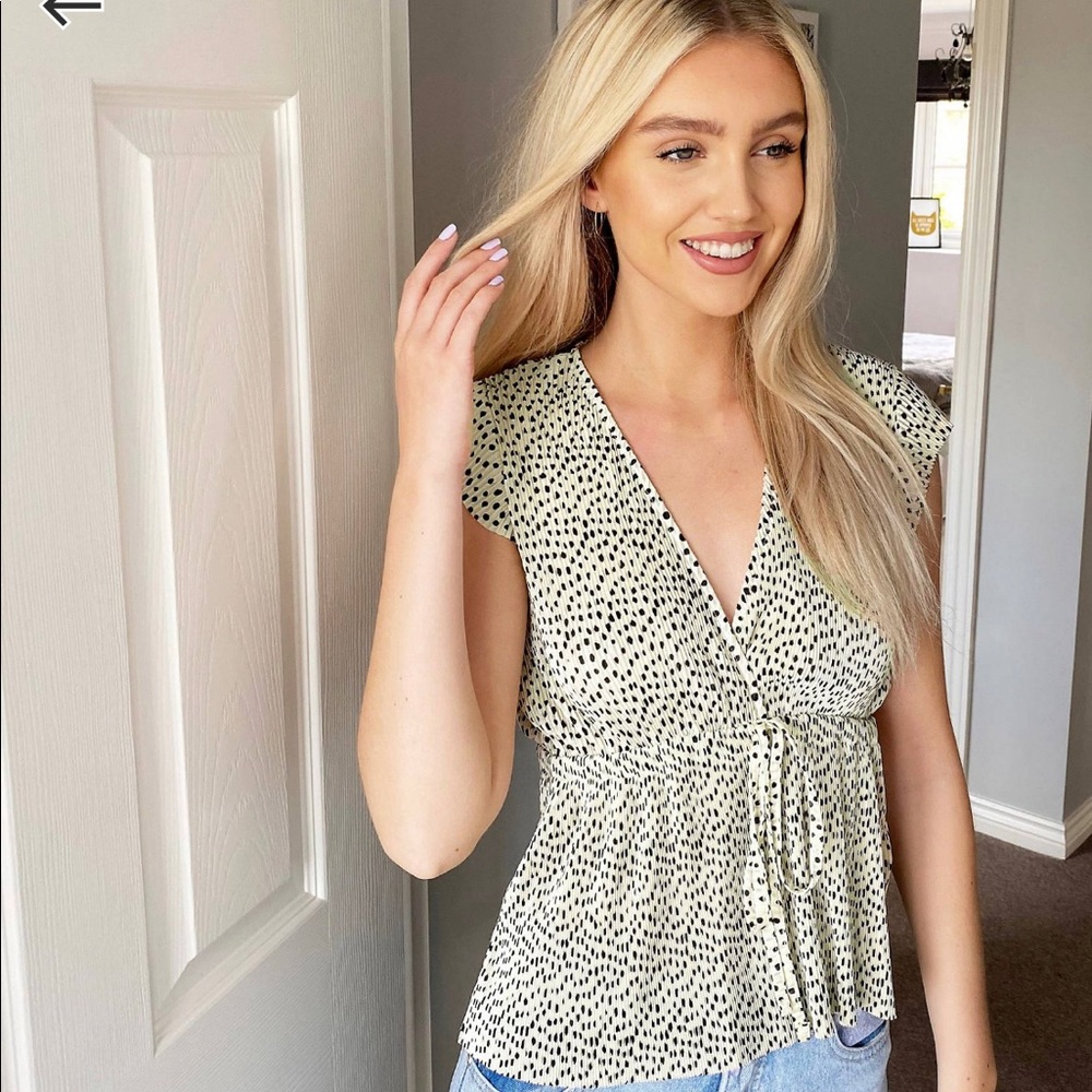 V neck pleated top in white polka dot top